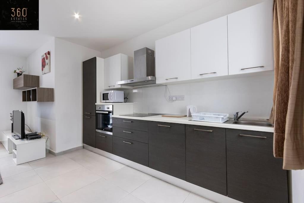 Spacious, Beautiful Central Penthouse With Bbq By 360 Estates Pieta Экстерьер фото
